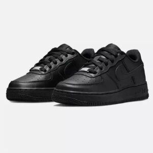 Nike Air Force 1 LE Grade School Triple Black Sneakers *NEW*